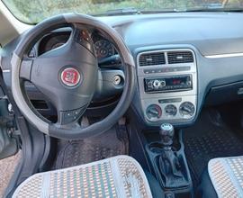 FIAT Grande Punto - 2009