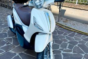Piaggio Beverly 300 i.e. 2016 – 7.500 km – Unico p