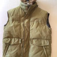 Piumino smanicato in piume d’oca