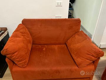 divano letto e poltrona