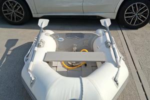 tender 180cm piu motore Yamaha 2,5cv 4 tempi