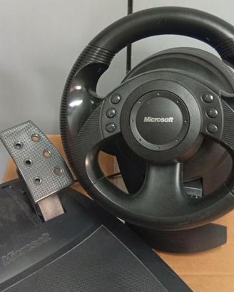 volante e pedaliera per personal computer