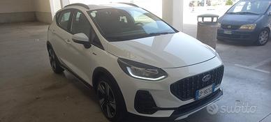 Ford Fiesta 1.0 Ecoboost Hybrid Active cross