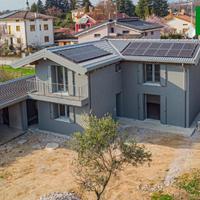 VILLA DI NUOVA REALIZZAZIONE A BASSO IMPATTO EN...