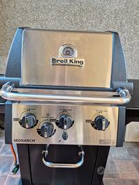 BBQ BROIL KING MONARCH 340