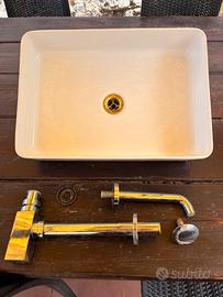 Lavabo da bagno in porcellana