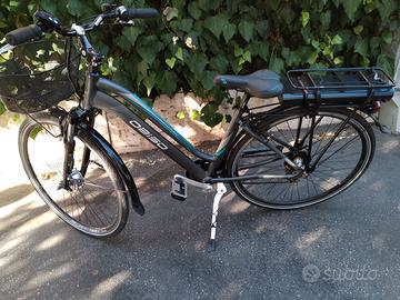 BICICLETTA ELETTRICA COME NUOVA