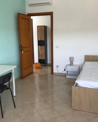Stanza destinata a studentesse .