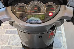 Scarabeo light 200 