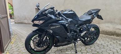 Kawasaki zx4r