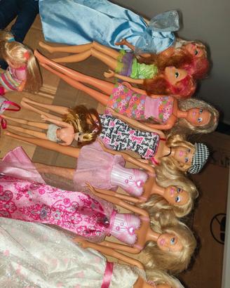 barbie da sistemare con tantissimi accessori