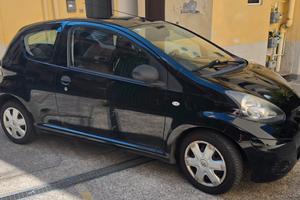Toyota Aygo 1.0 benzina (anche  per neopatentati).