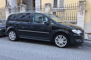 Volkswagen Touran 2.0 TDI