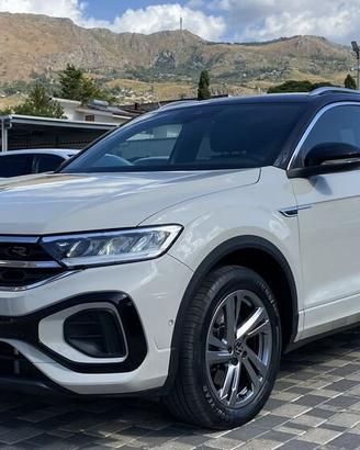Volkswagen T-Roc R-LINE 2.0 TDI SCR 110 KW (1...