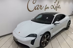 PORSCHE Taycan 4S Performance IVA ESPOSTA