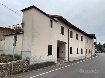 Casa indipendente di 140 m² con 4 locali a Cividal