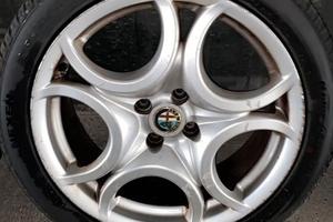 Ruote 4 stagioni con cerchi 215/45Z/R17