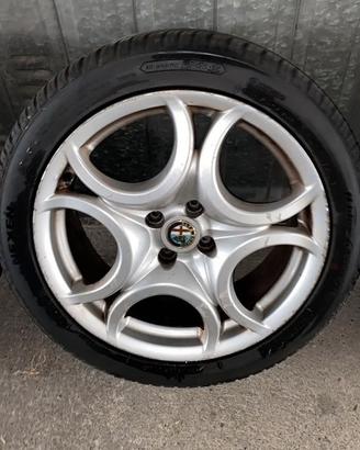 Ruote 4 stagioni con cerchi 215/45Z/R17