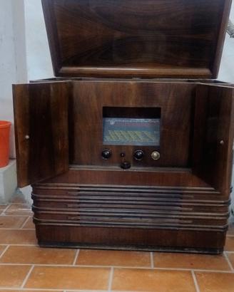 Radio giradischi valvolare