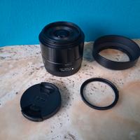Obiettivo Sigma 19mm f/2.8 DN per sony aps-c