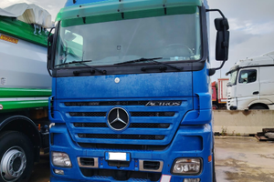 Mercedes Actros 600