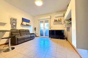 2 LOCALI A MONFALCONE