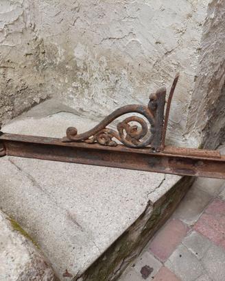 Antica mensola supporto reggi balcone ferro battut