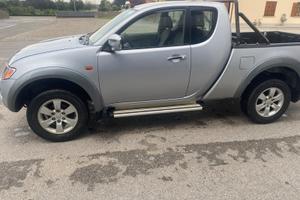 Pick up Mitsubishi l200
