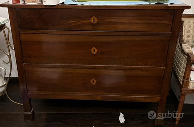 Cassettiera antica