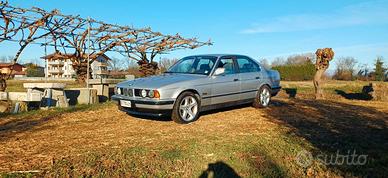 BMW 520i E34
