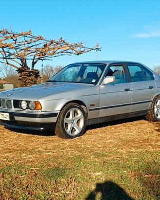 BMW 520i E34