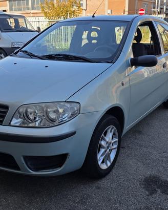 Fiat Punto 2003 benzina/GPL – gancio traino