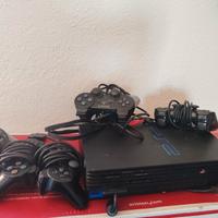Playstation 2 fat con 5 joystick e 1 gioco