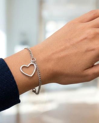 Bracciale con charm a forma di cuore