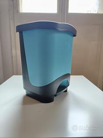 Pattumiera con pedale