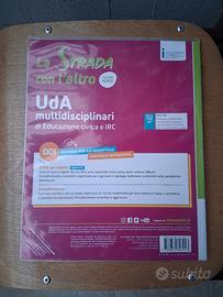 Libro scolastico di religione.