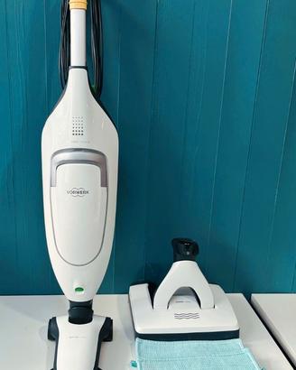 Folletto vk 220 in Buono Stato con Lavapavimenti