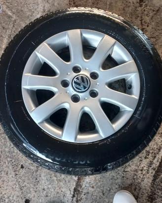 Gomme auto