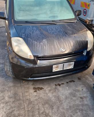 Daihatsu Sirion benzina anno 2007 per ricambi (2a)