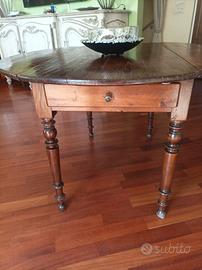 tavolo con 4 poltroncine  anno 1900  