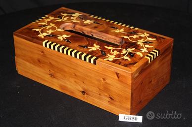 Porta fazzoletti in legno
