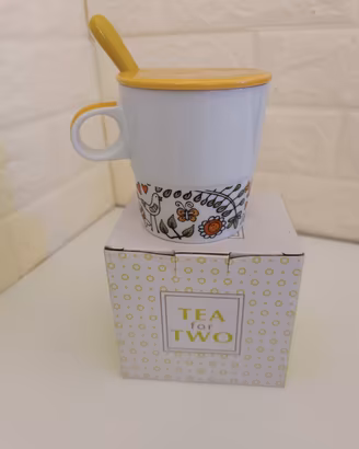 tazza colazione con cucchiaino e coperchio 