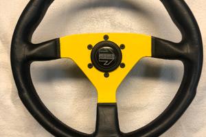 Volante Momo con mozzo porsche/vw