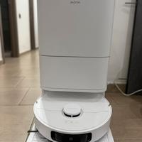 Robot aspirapolvere e lava pavimenti