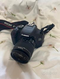 macchina fotografica canonEOS 600D