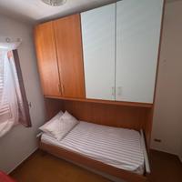 Letto con armadio