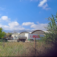 Pratola Peligna, capannoni, palazzina e terreni