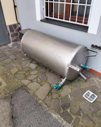 Deposito 500 litri per liquidi