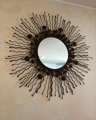 Specchio di design a forma di sole