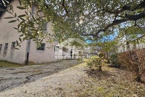 CASA SINGOLA + TERRENO, BOX DOPPIO, ECC